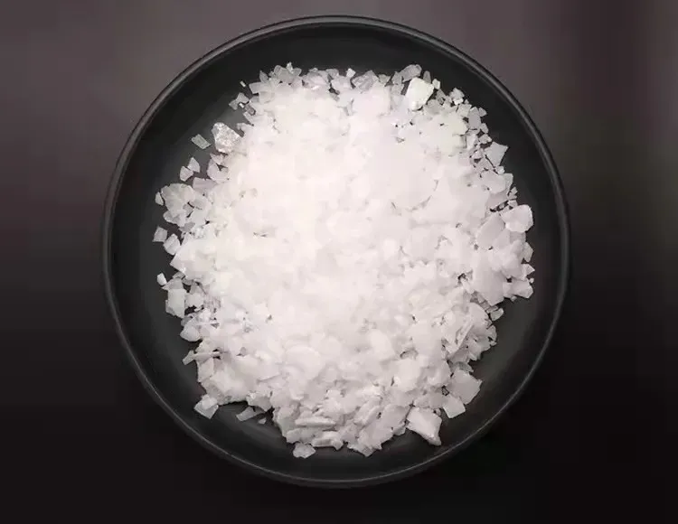 China Factory Supplier Caustic Sada Flakes/Sodium Hydroxide 99%