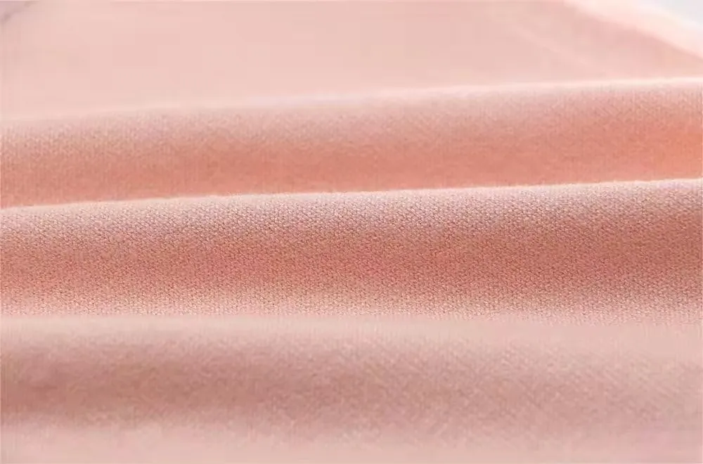 2/28s Core Spun Yarn - 50% Viscose, 28% Polyester, 22% Nylon Eco-Friendly Blended Yarn for Soft Warm Dress Knitting