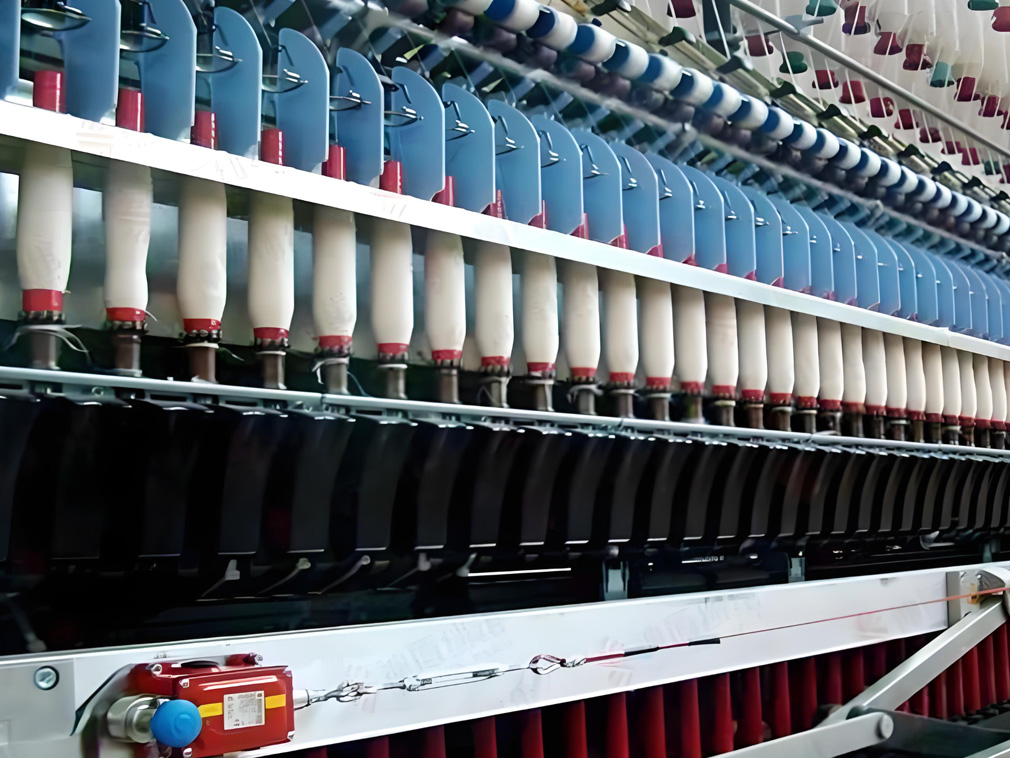 Tc 80/20 Weaving Ne 32s Polyester Cotton Blended Yarn for Knitting