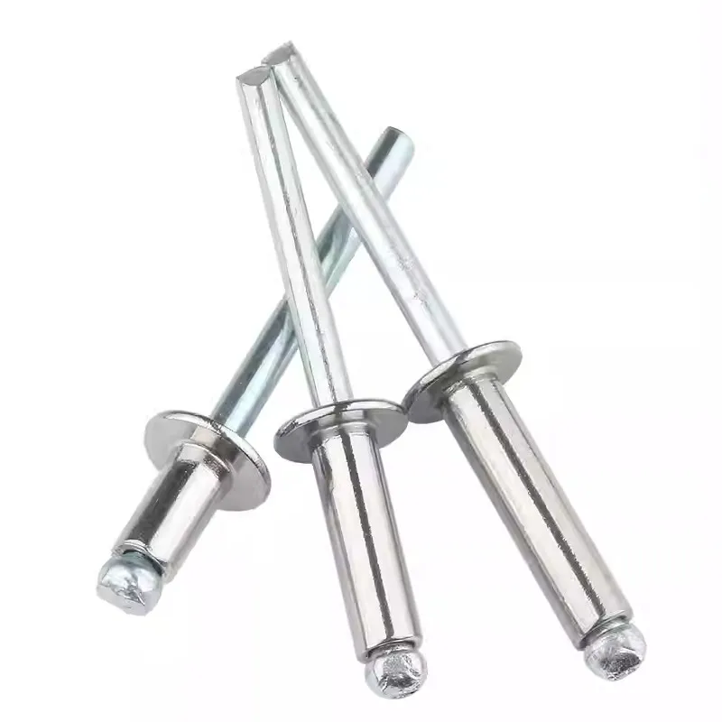 Round head blind rivet