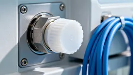 Sélection entre bouchons en nylon et en PVC