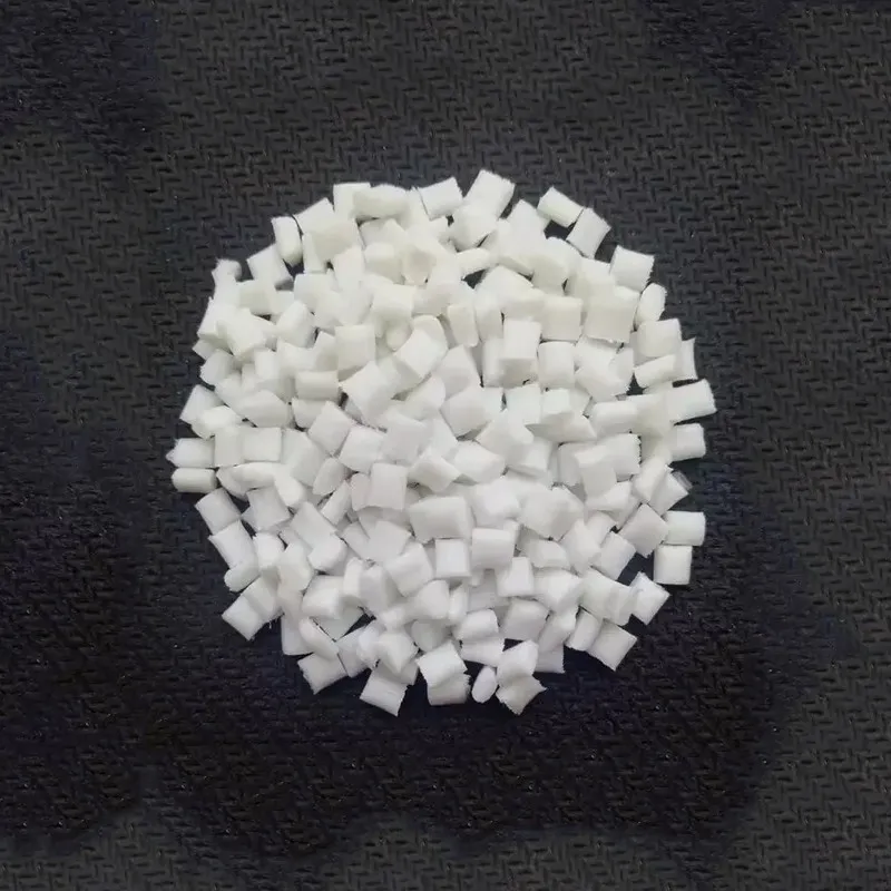 Anyang Longyu Bottle Grade PET Chips IV0.83 for Beverage Packaging