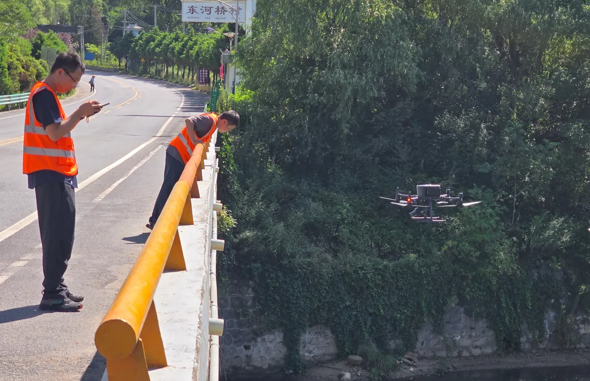 Drone Bridge Patrol in Baoji, Shaanxi: Strengthening Flood Season Safety Measures