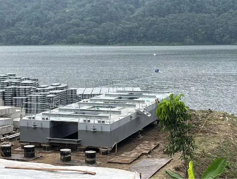 AJB-Photovoltaic floating boat project