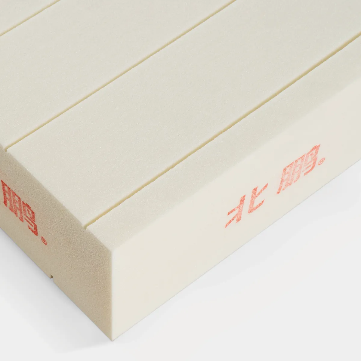 Hard foam polyurethane (PIR) insulation board 