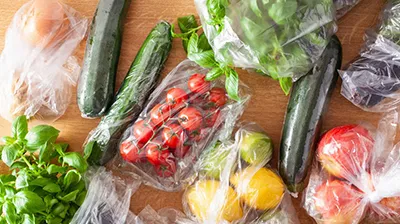 Alimentos que nunca debes guardar en recipientes de pl&aacute;stico &ndash; y por qu&eacute; es importante